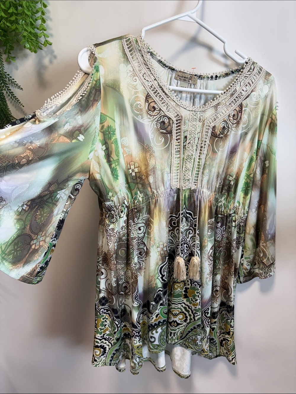 ONE WORLD Light Green Paisley Cold-Shoulder Tunic with Tassel Detail